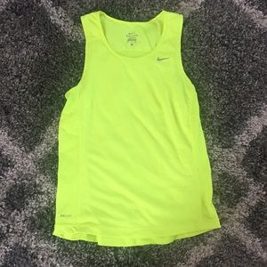 3/$18 🎉 Nike Dri Fit